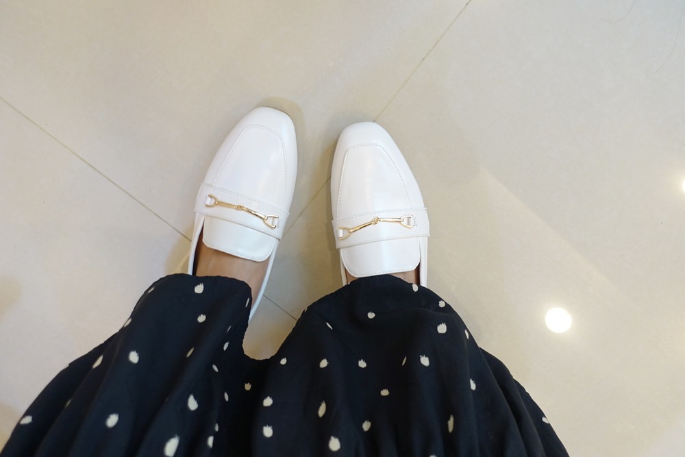 【穿搭】D+af白色平底樂福鞋～媽媽夏天的最愛
