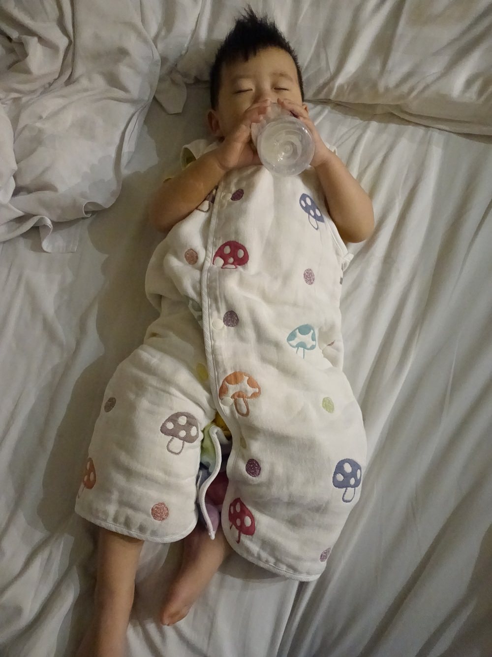 【育兒好物】日本Hoppetta防踢被&成長型睡褲~覺得每個寶寶都該有一件的夢幻防踢被