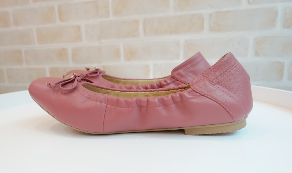 【穿搭】Minimalist平底鞋：Middleton米德特小羊皮芭蕾舞鞋，媽媽人生終於找到最好穿的優秀平底鞋了！