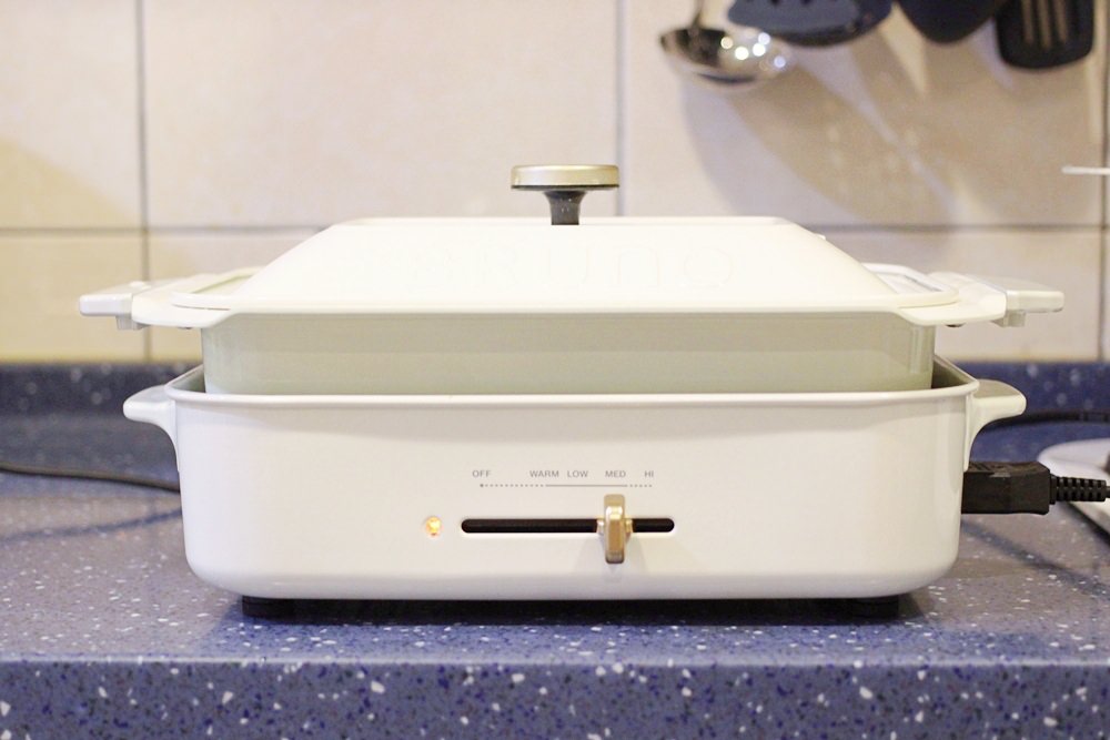 【白色家居】日本BRUNO萬用電烤盤x陶瓷深鍋-在家隨時可以開鍋吃火鍋！