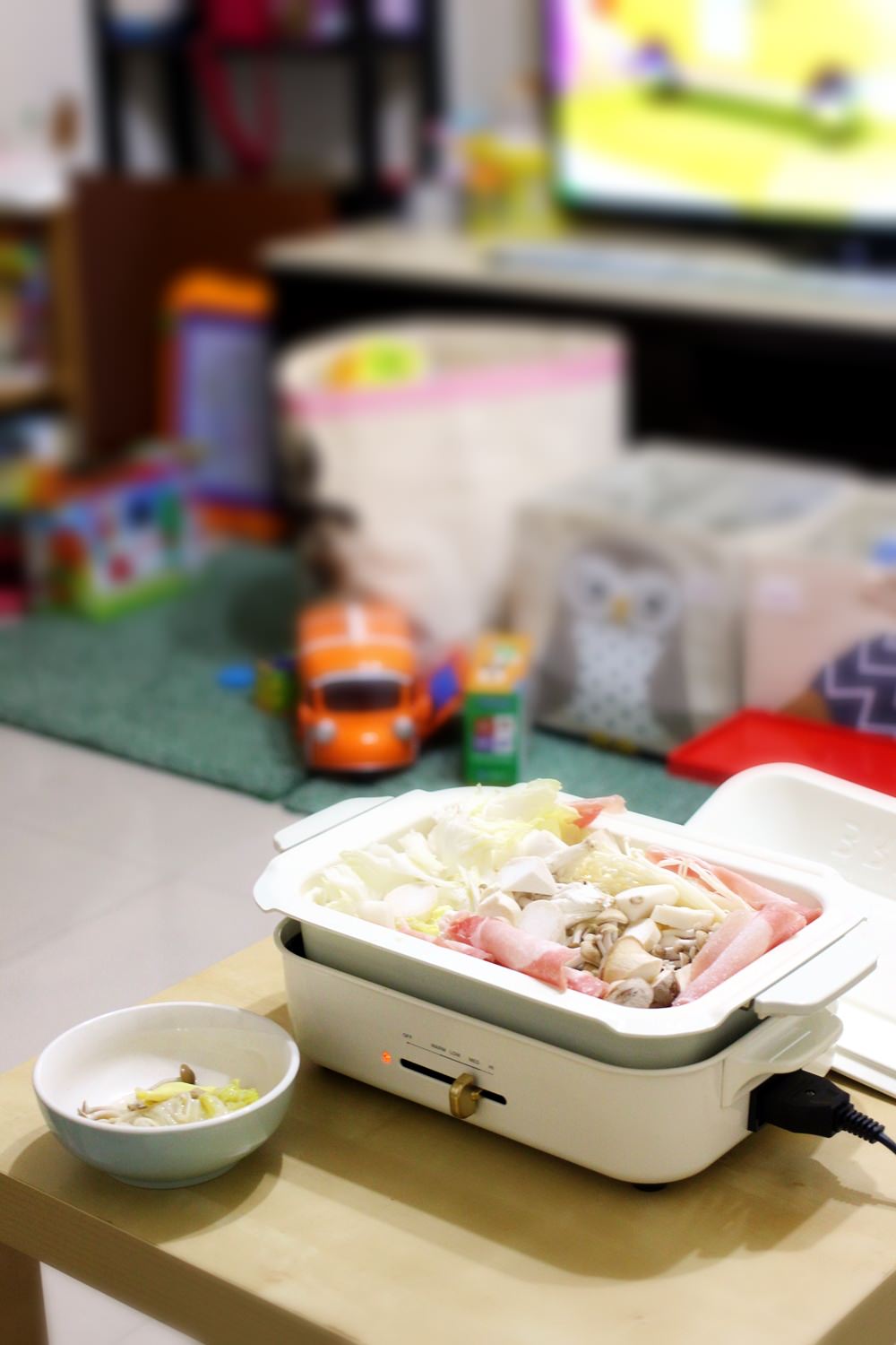 【白色家居】日本BRUNO萬用電烤盤x陶瓷深鍋-在家隨時可以開鍋吃火鍋！