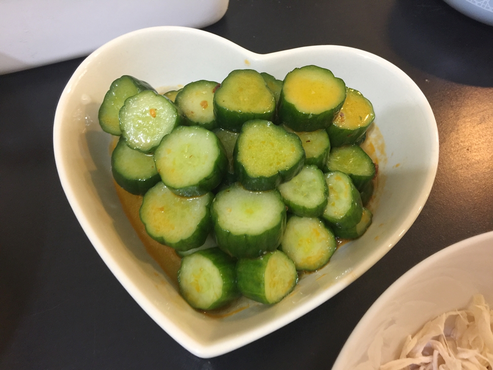 【小花廚房】辣味黃瓜/涼拌小黃瓜~炎炎夏日的開胃菜首選