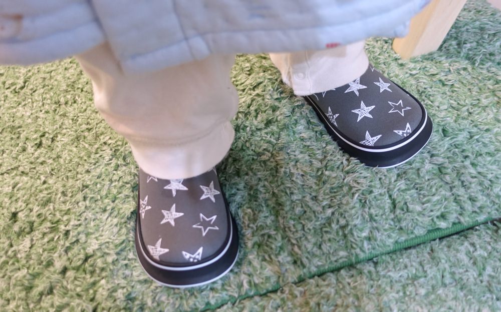 【育兒好物】日本Skippon兒童休閒機能鞋～好穿好脫的學步鞋&日本樂天熱賣No.1