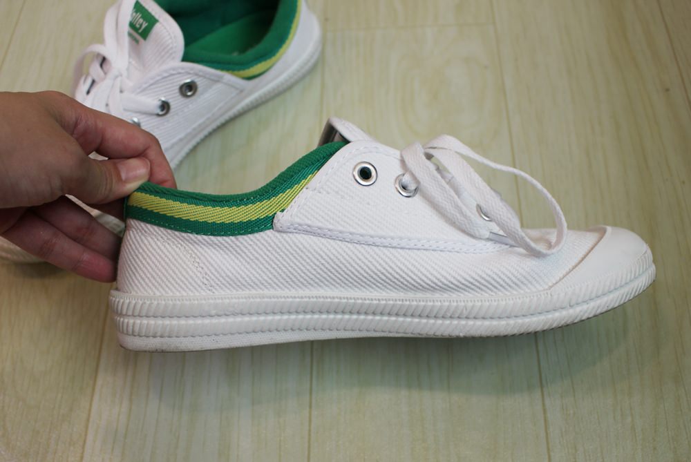 【穿搭】澳洲VOLLEY小白鞋~超高CP值的澳洲國民休閒鞋(王菲同款)