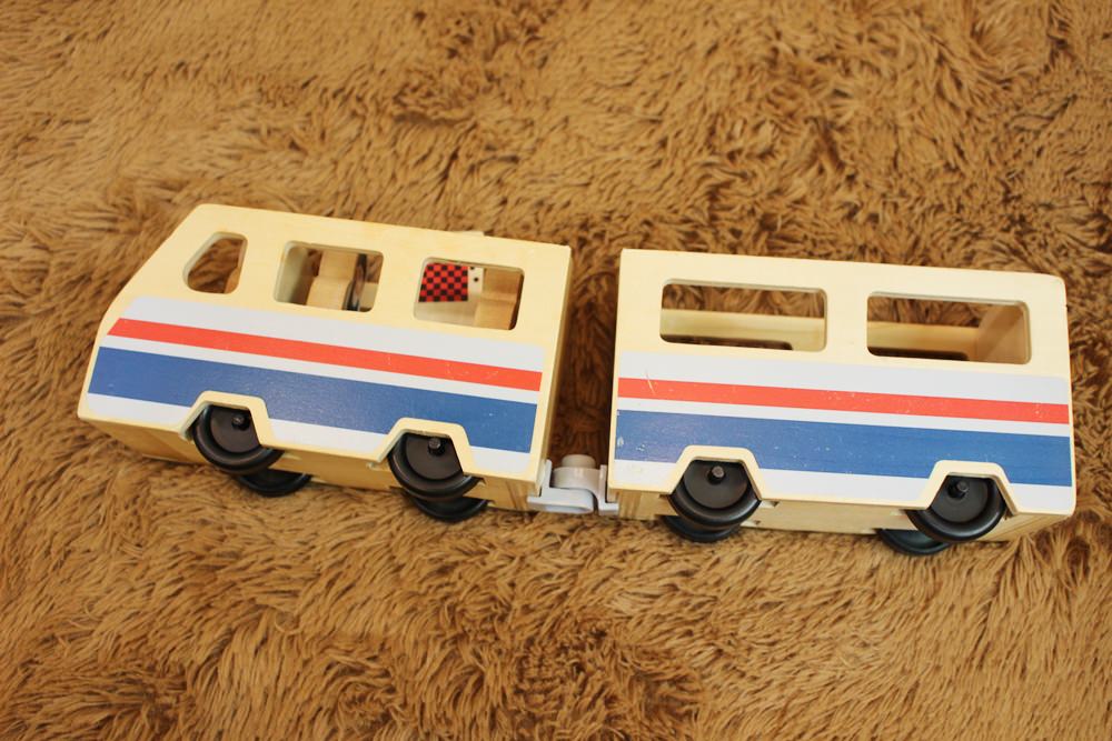 【男寶玩具推薦】旺財的Melissa & Doug火車月台組，木製車車玩5年還完好如新！