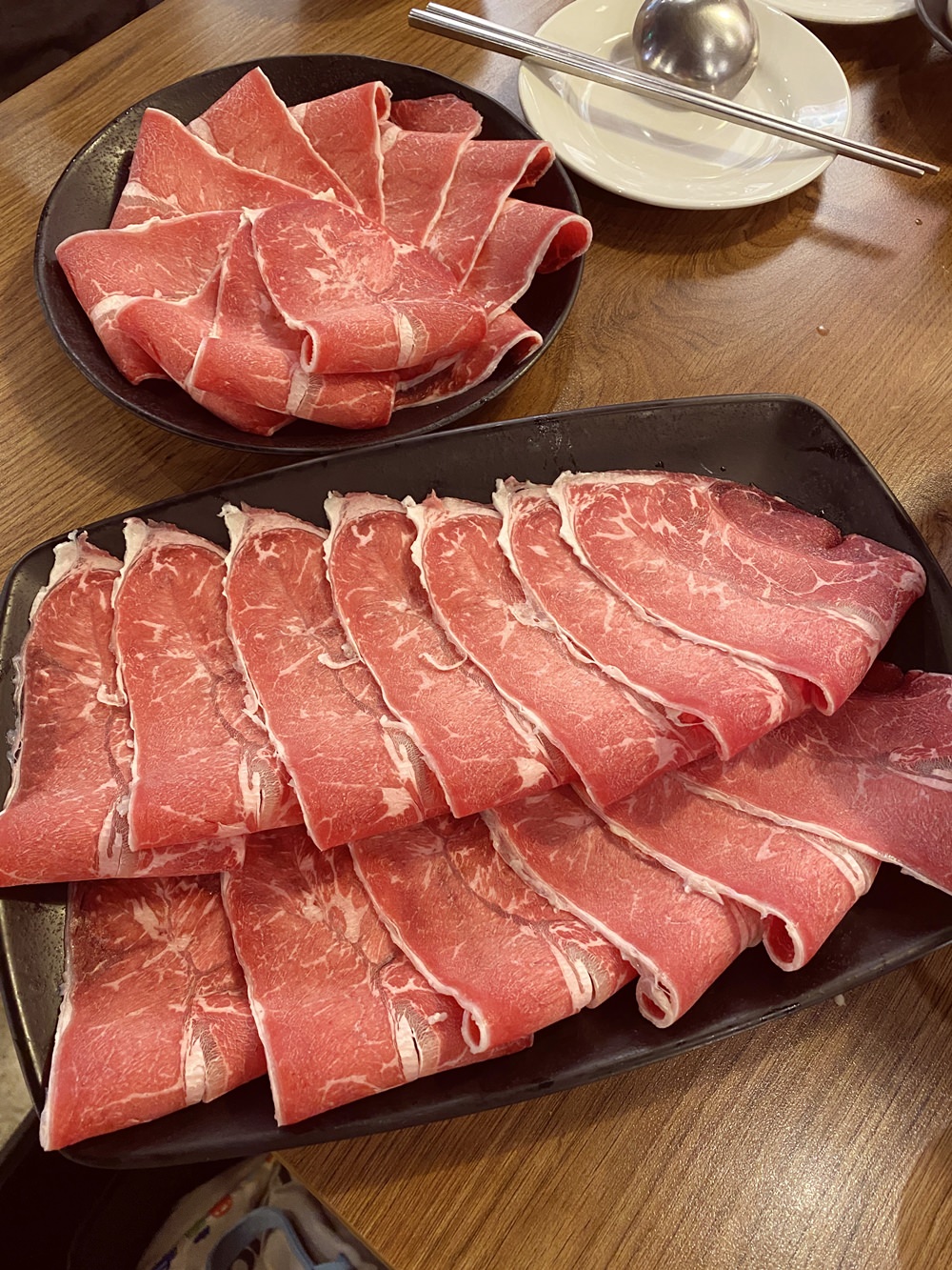 【小花廚房】LC鍋料理：懶人簡易版-日式馬鈴薯燉肉(牛肉片)