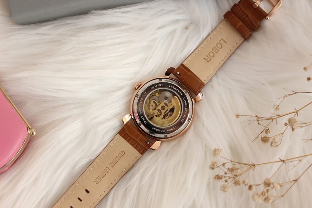 【穿搭】LOBOR Cosmopolitan機械錶-超大氣40mm大錶面與機械工藝的完美結合