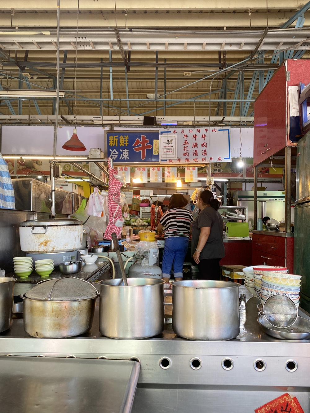 台南崇德菜市場溫體牛肉湯攤位
