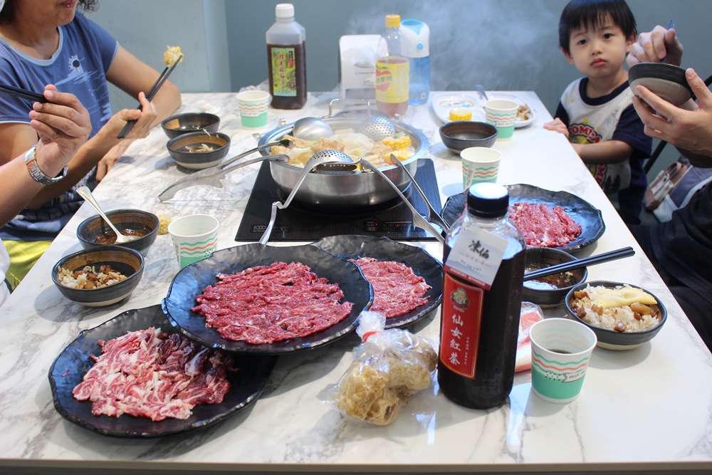 【台南美食】阿裕牛肉涮涮鍋崑崙店~我心中的台南溫體牛火鍋No.1(含菜單MENU)