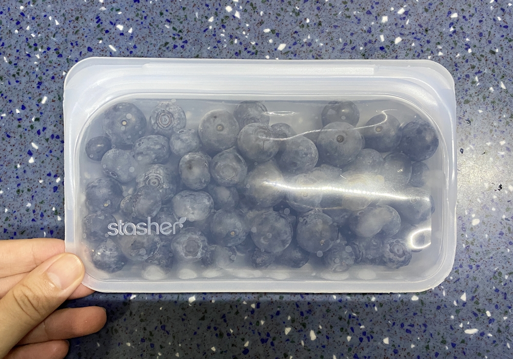 stasher長形矽膠袋收藍莓