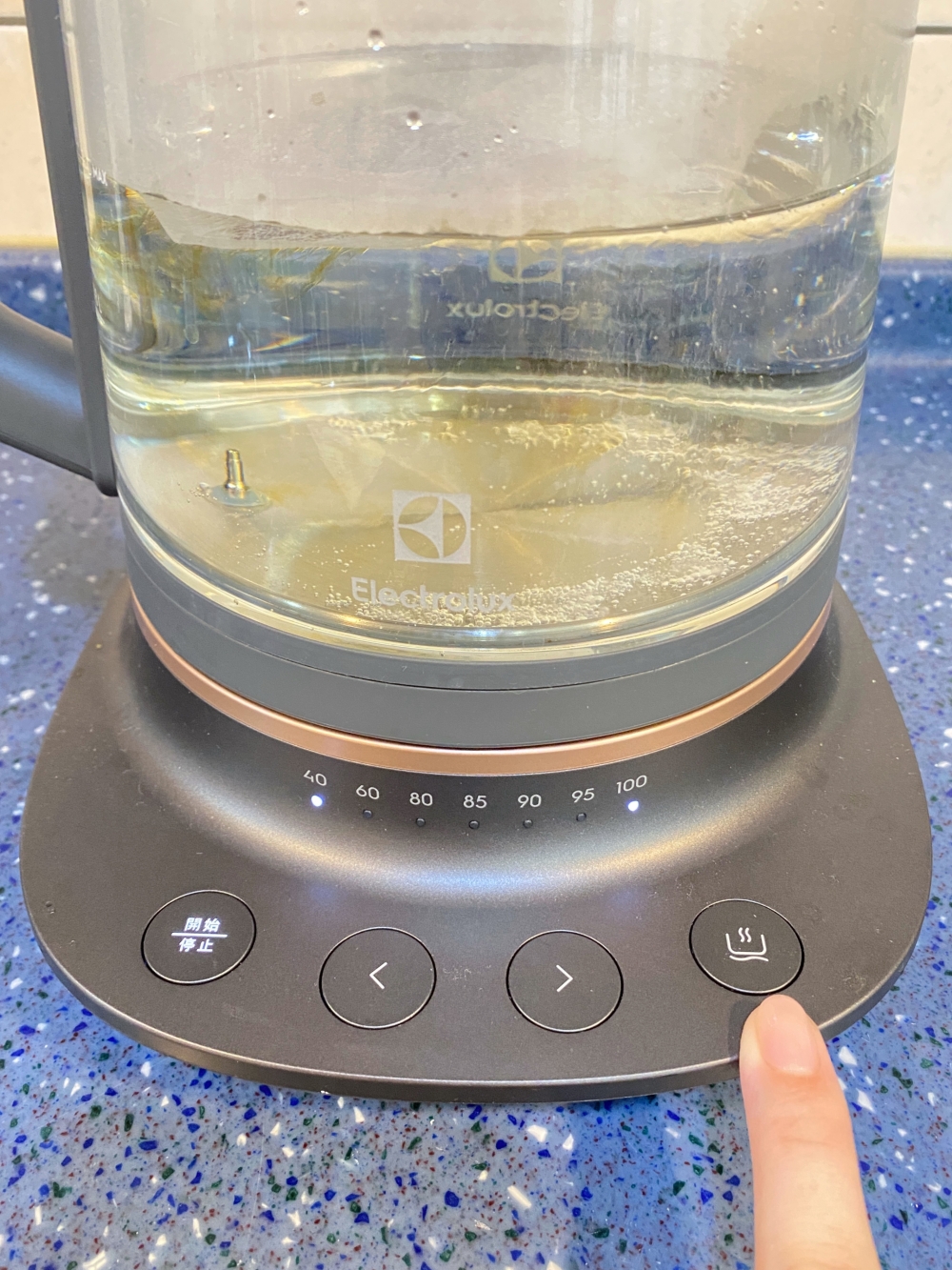 伊萊克斯 E7GK1-73BP 玻璃溫控電茶壺 煮沸水