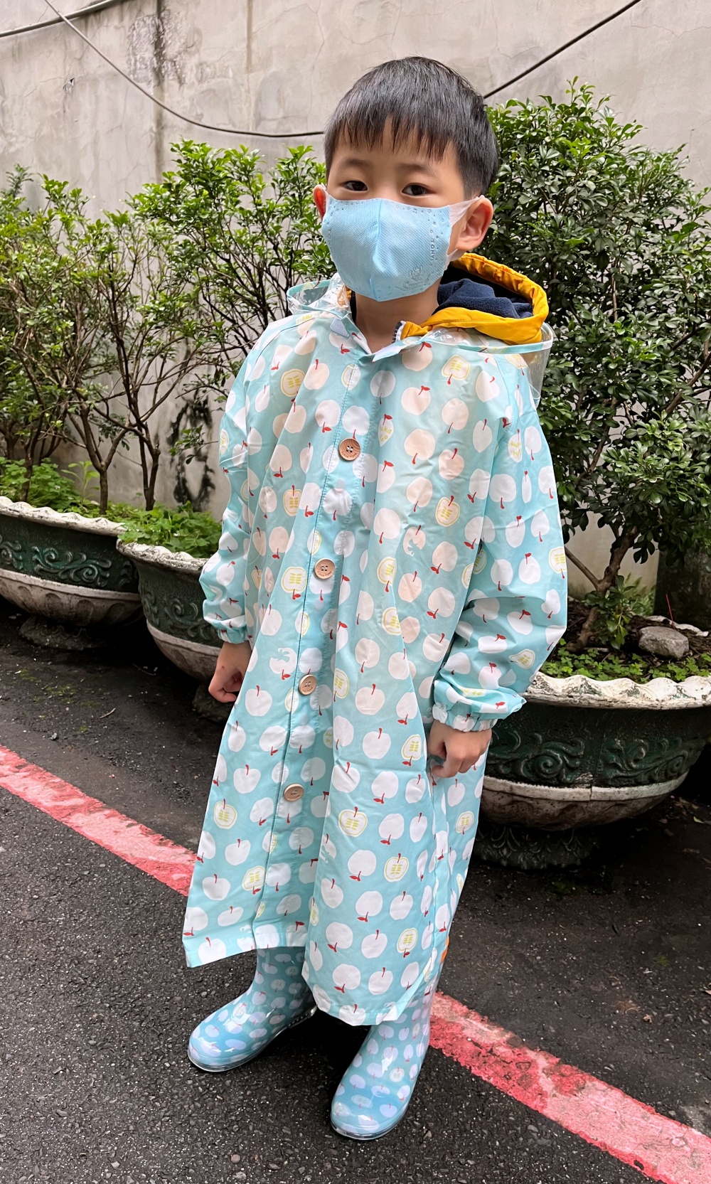 日本kukka hippo兒童雨衣雨鞋 整套穿搭