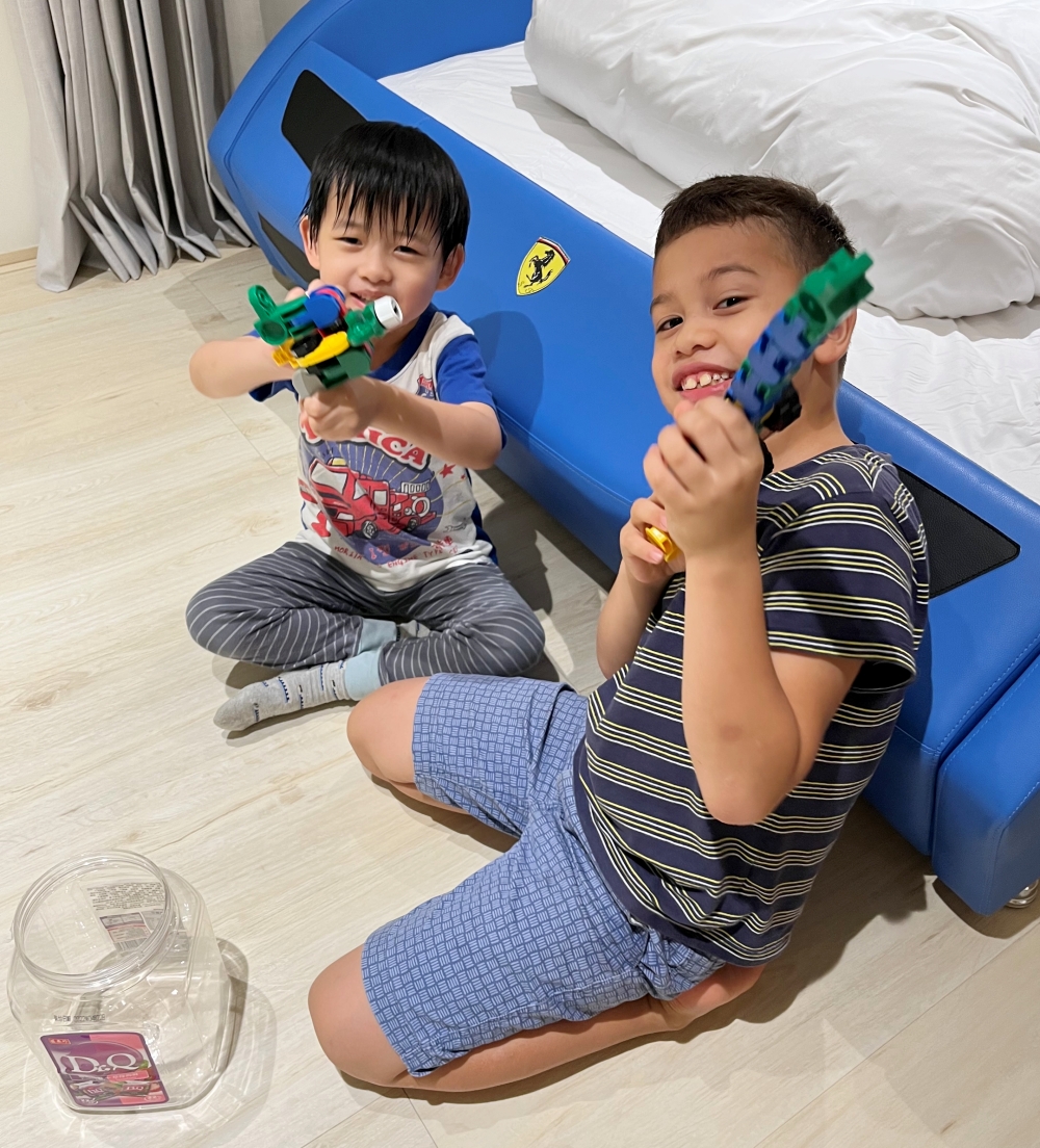 每個小朋友都可以發揮想像力用韓國iRiNGO百變創意3D積木造出自己的夢想