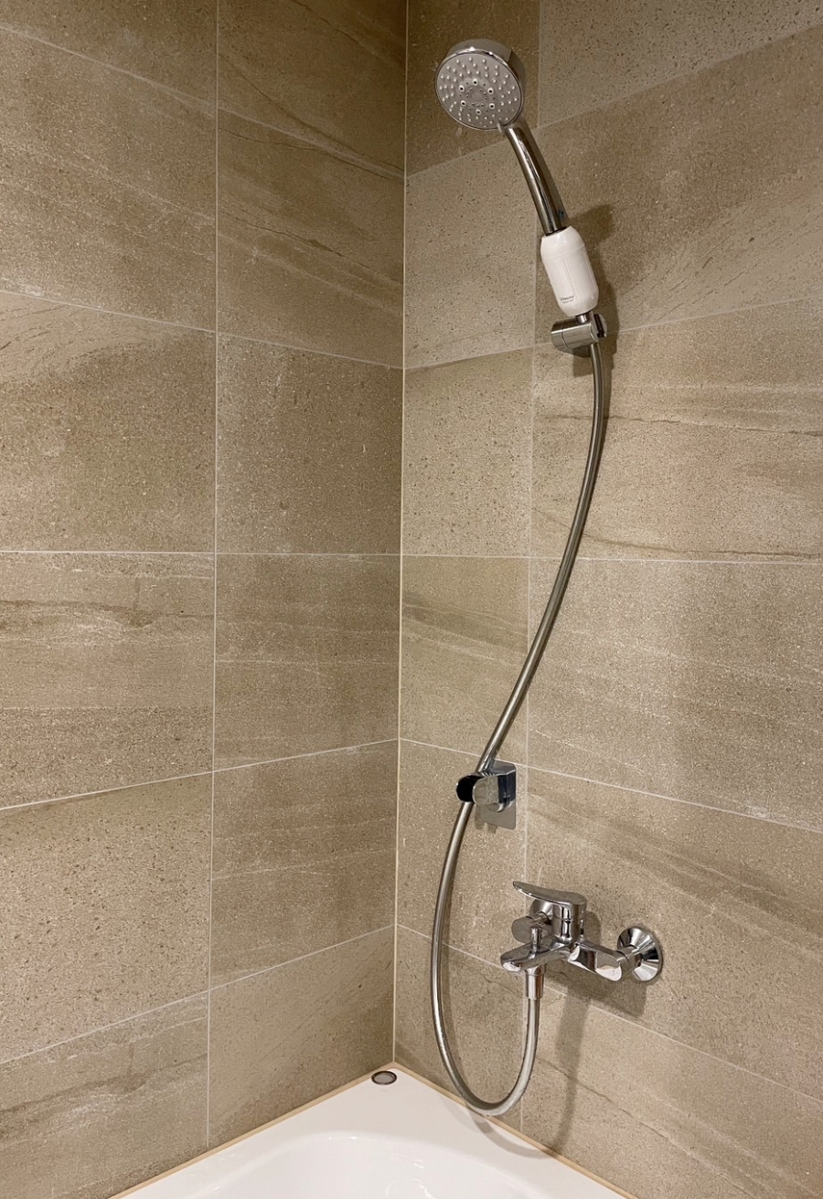 Vitaway沐浴過濾器 森林SPA 簡易型浴室濾水器除氯 安裝在蓮蓬頭上