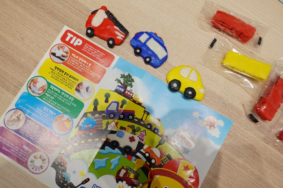 兒童節禮物推薦韓國FUN&JOY捏捏樂肥皂黏土，捏成小汽車、公車、消防車