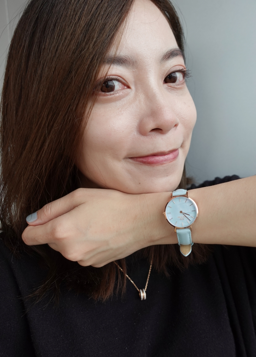 粉藍色手錶推薦：超美粉彩色DW手錶，Daniel Wellington全新貝殼粉色腕錶系列藍風鈴手錶Petite Bluebell實戴照