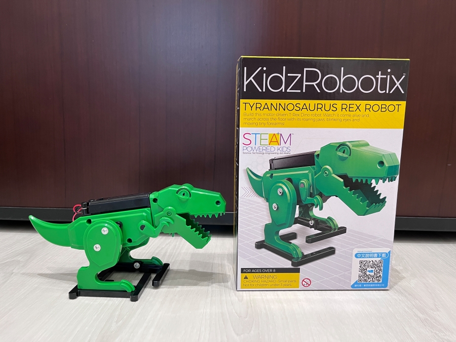 KidzRobotix行走暴龍機器人非常適合當成男孩禮物推薦，小一生禮物推薦機械動力暴龍