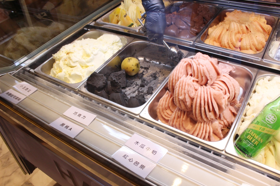 好正商行HAO ZHENG的天然水果冰淇淋，採用當季新鮮水果製成，清爽好滋味