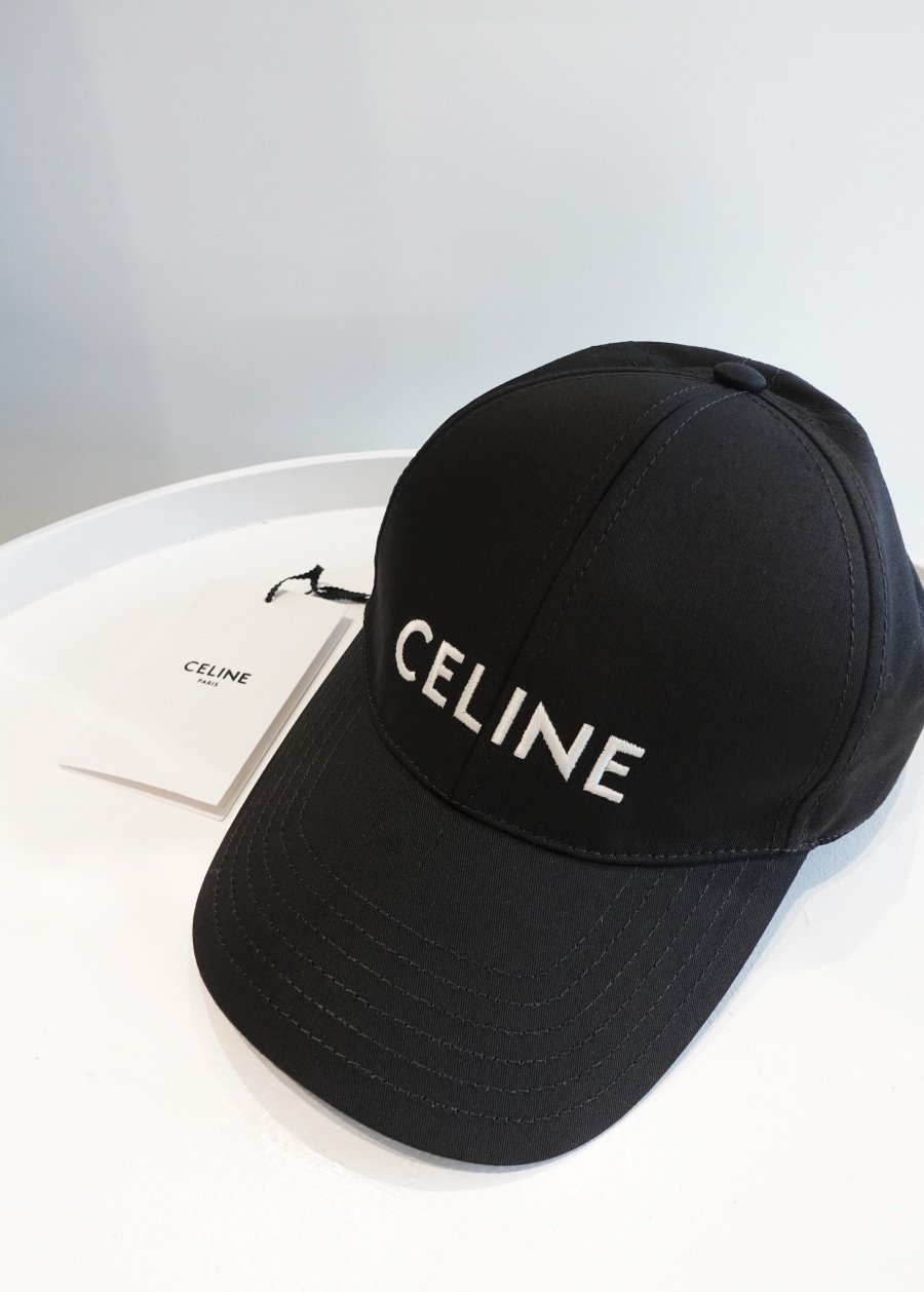 日本買黑色CELINE棒球帽刺繡棒球帽日本價格分享開箱戰利品