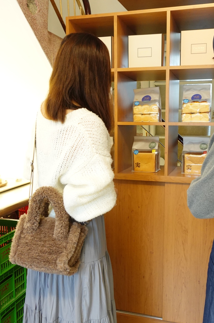 日本GU毛毛包迷你托特包，超可愛大容量不是小廢包，揹起來也很可愛喔