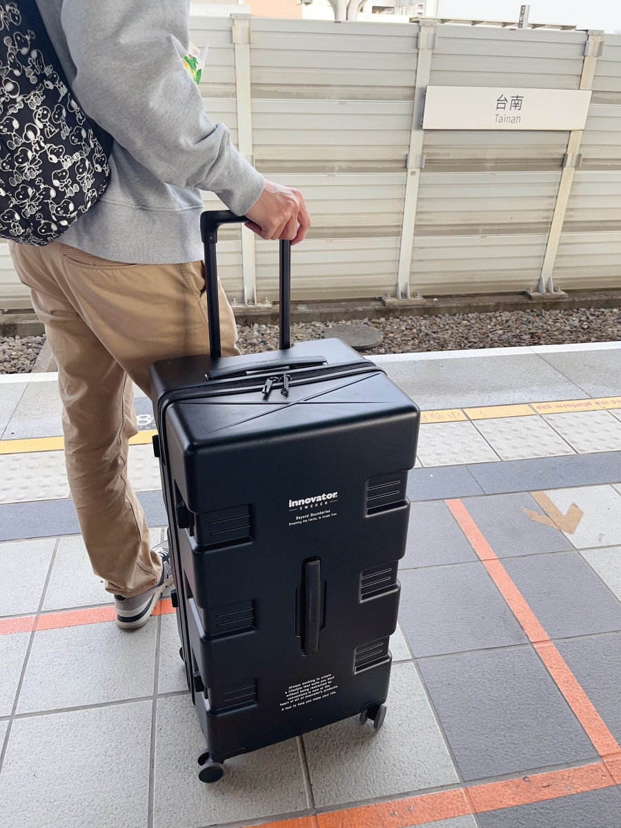 【胖胖箱好用嗎?】innovator黑色29吋胖胖箱，超帥氣霧黑色行李箱日本超夯~