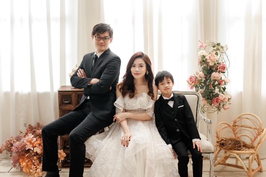 【親子寫真團購】Five Stones Studio親子婚紗寫真全家福團購方案分享，年年必拍的全家福♥