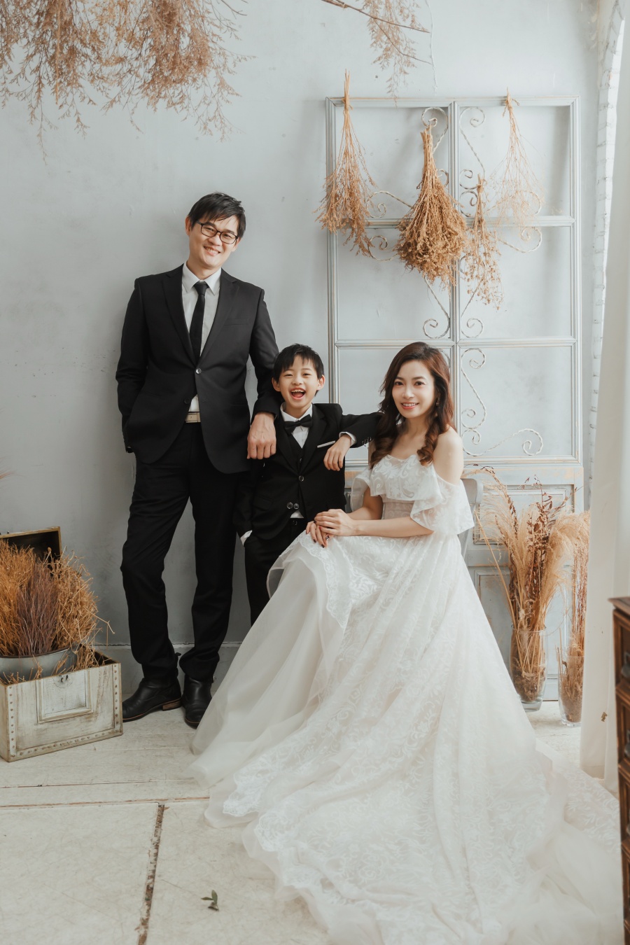 【親子寫真團購】Five Stones Studio親子婚紗寫真全家福團購方案分享，年年必拍的全家福♥