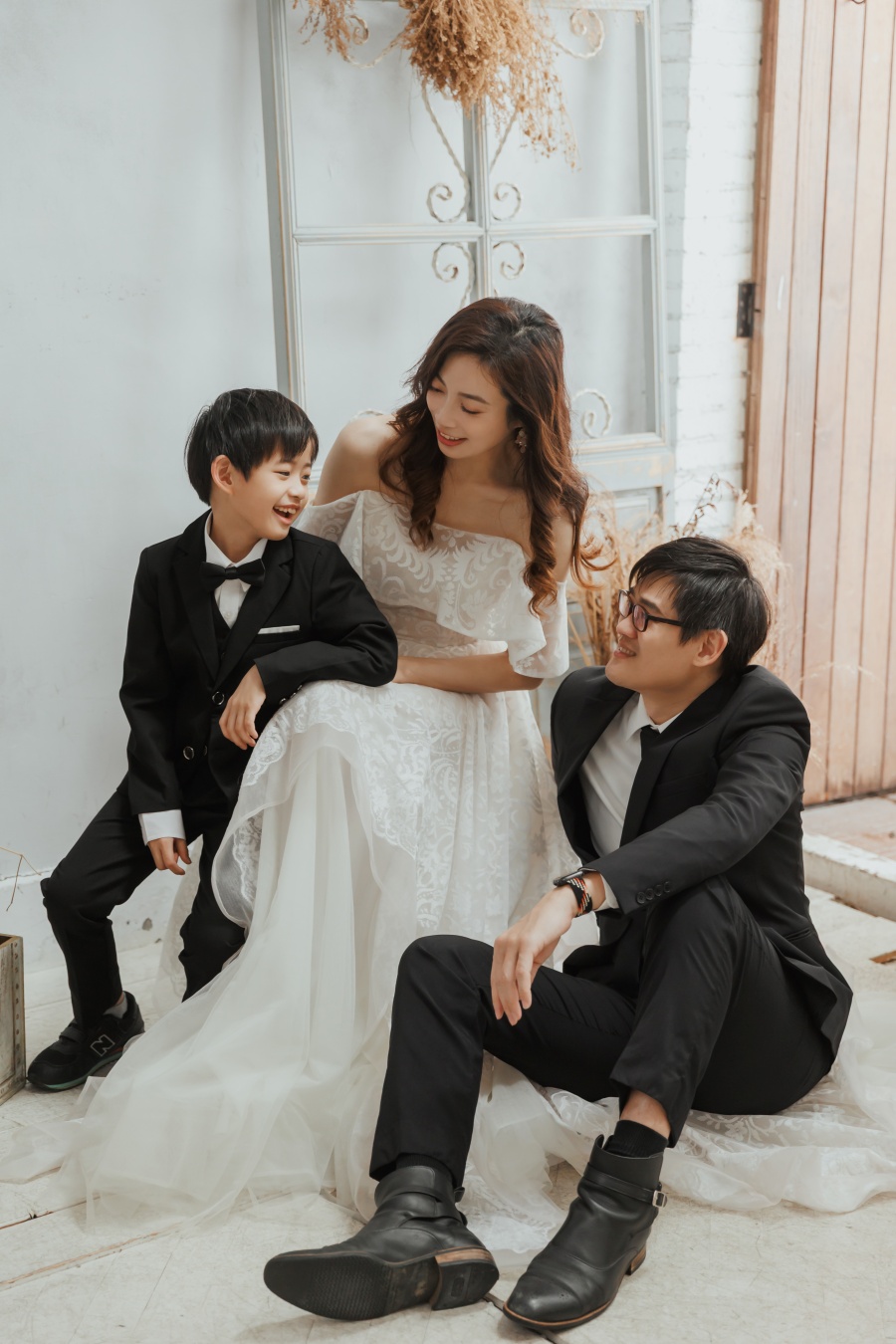 【親子寫真團購】Five Stones Studio親子婚紗寫真全家福團購方案分享，年年必拍的全家福♥