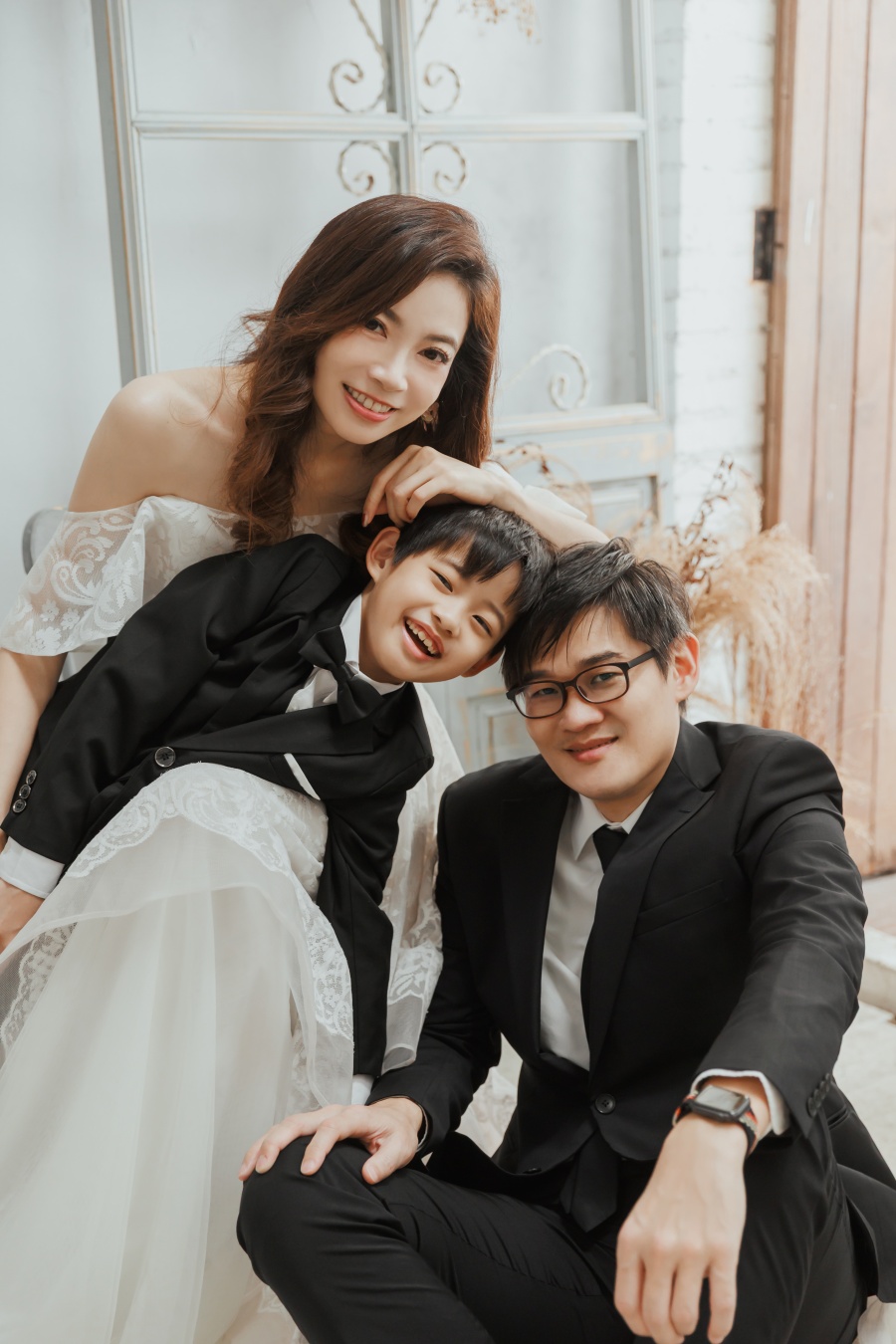 【親子寫真團購】Five Stones Studio親子婚紗寫真全家福團購方案分享，年年必拍的全家福♥
