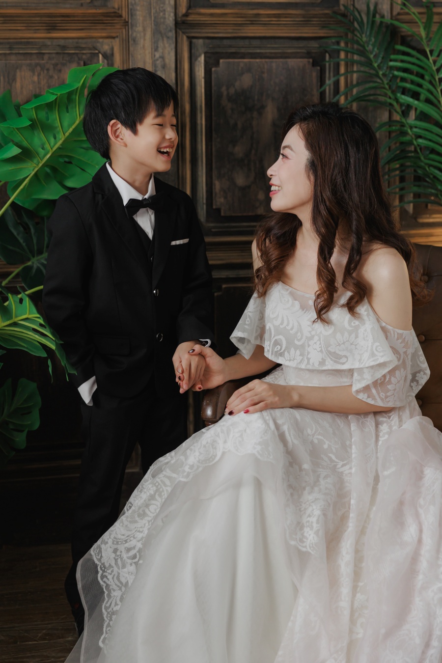 【親子寫真團購】Five Stones Studio親子婚紗寫真全家福團購方案分享，年年必拍的全家福♥