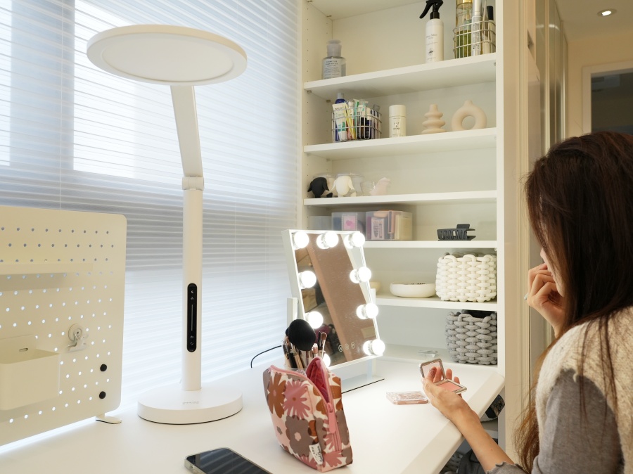 【裝潢日記】書桌兼化妝桌?我靠funte升降桌當我的機能工作桌