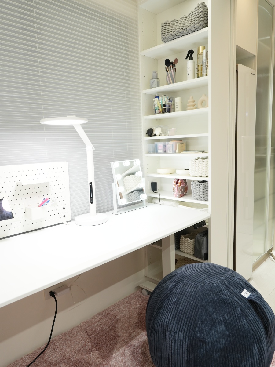 【裝潢日記】書桌兼化妝桌?我靠funte升降桌當我的機能工作桌