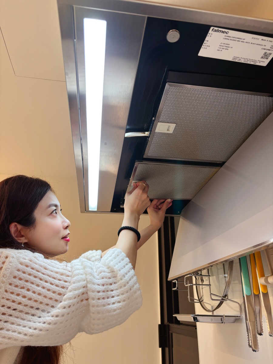 【裝潢日記】新家的Falmec超靜音排油煙機，超強吸力的美型抽油煙機♥︎