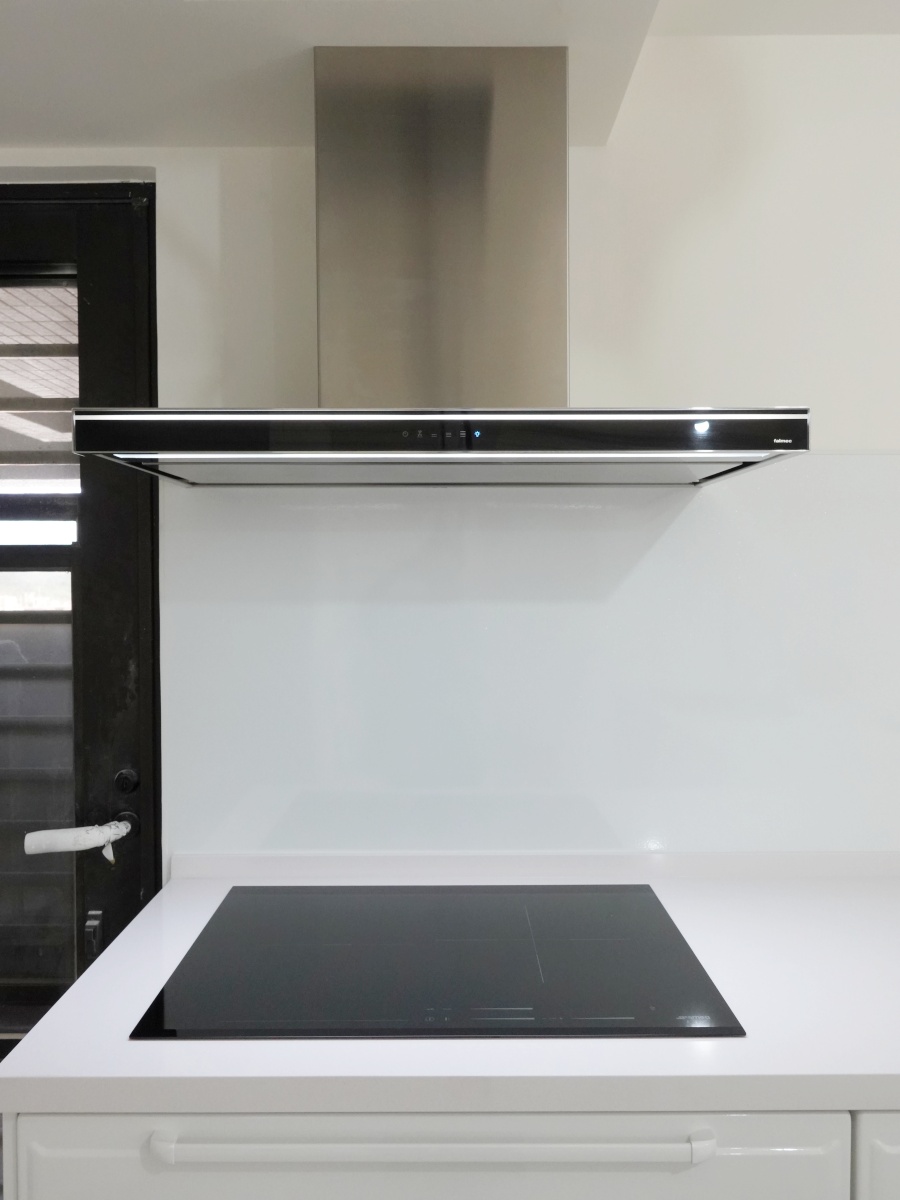 【裝潢日記】新家的Falmec超靜音排油煙機，超強吸力的美型抽油煙機♥︎
