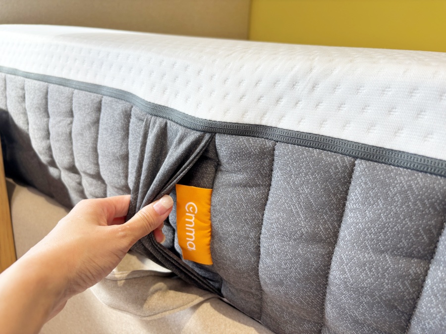 【裝潢日記】新家大換新！旺財的新床墊、新枕頭~Emma床墊