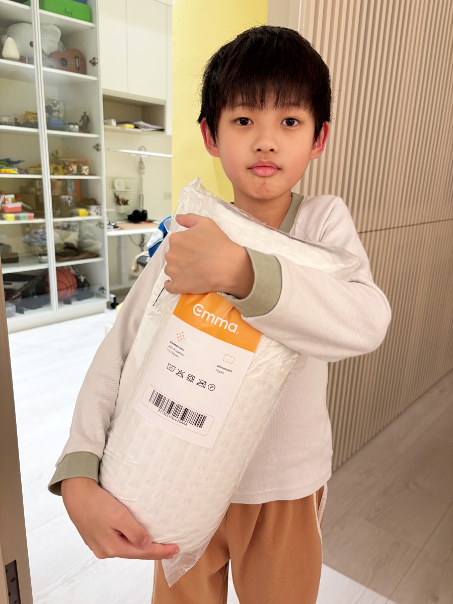 【裝潢日記】新家大換新！旺財的新床墊、新枕頭~Emma床墊