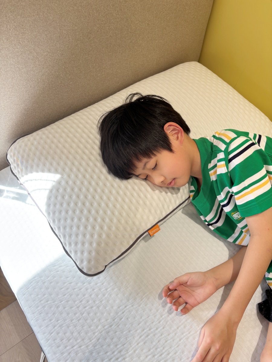 【裝潢日記】新家大換新！旺財的新床墊、新枕頭~Emma床墊