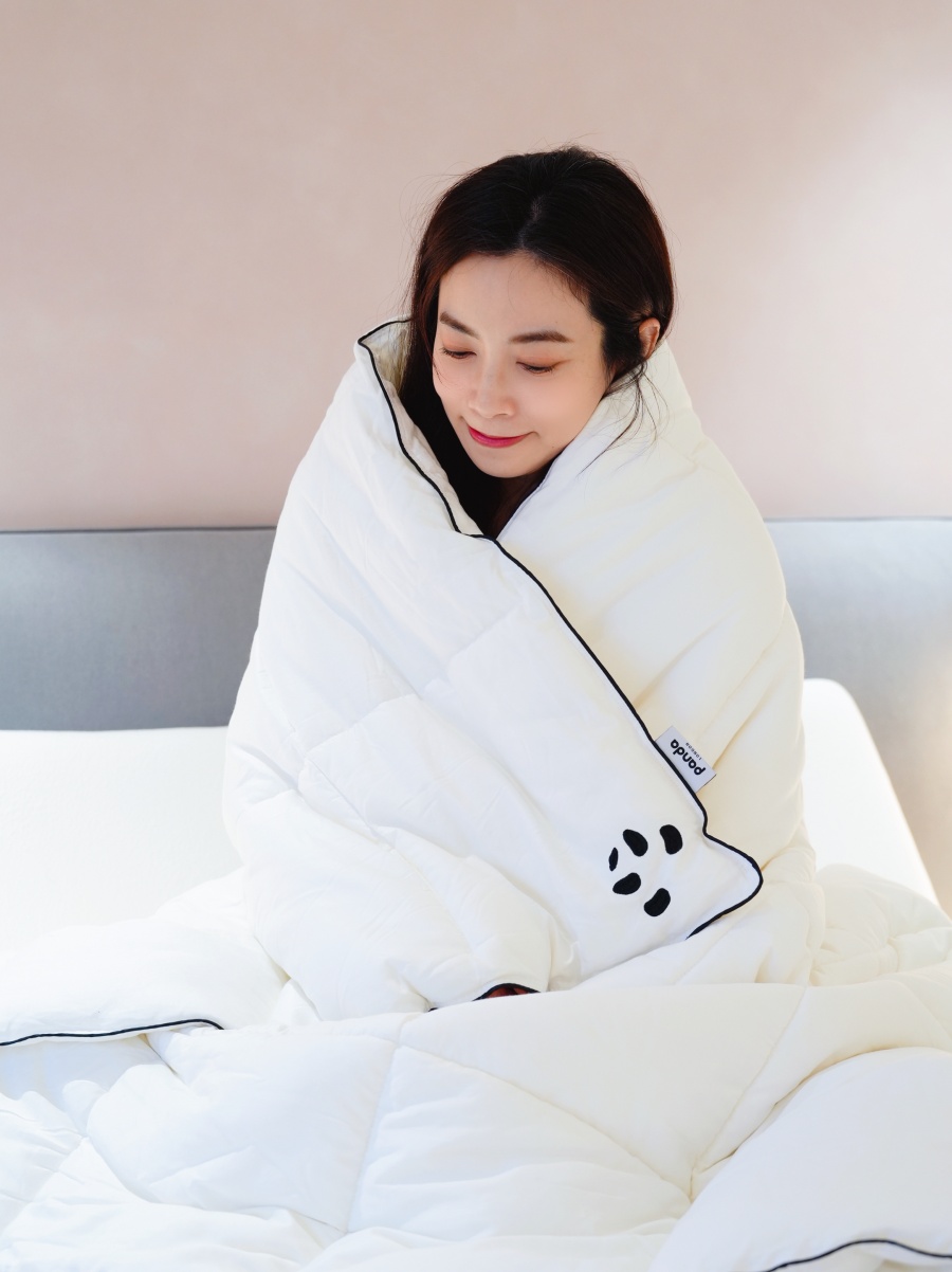 【新家開箱】主臥軟裝哲學:英國Panda London甜夢枕&朵朵被,用雲朵般的觸感打造最美睡眠空間 【新家開箱】主臥軟裝哲學:英國Panda London甜夢枕&朵朵被,用雲朵般的觸感打造最美睡眠空間