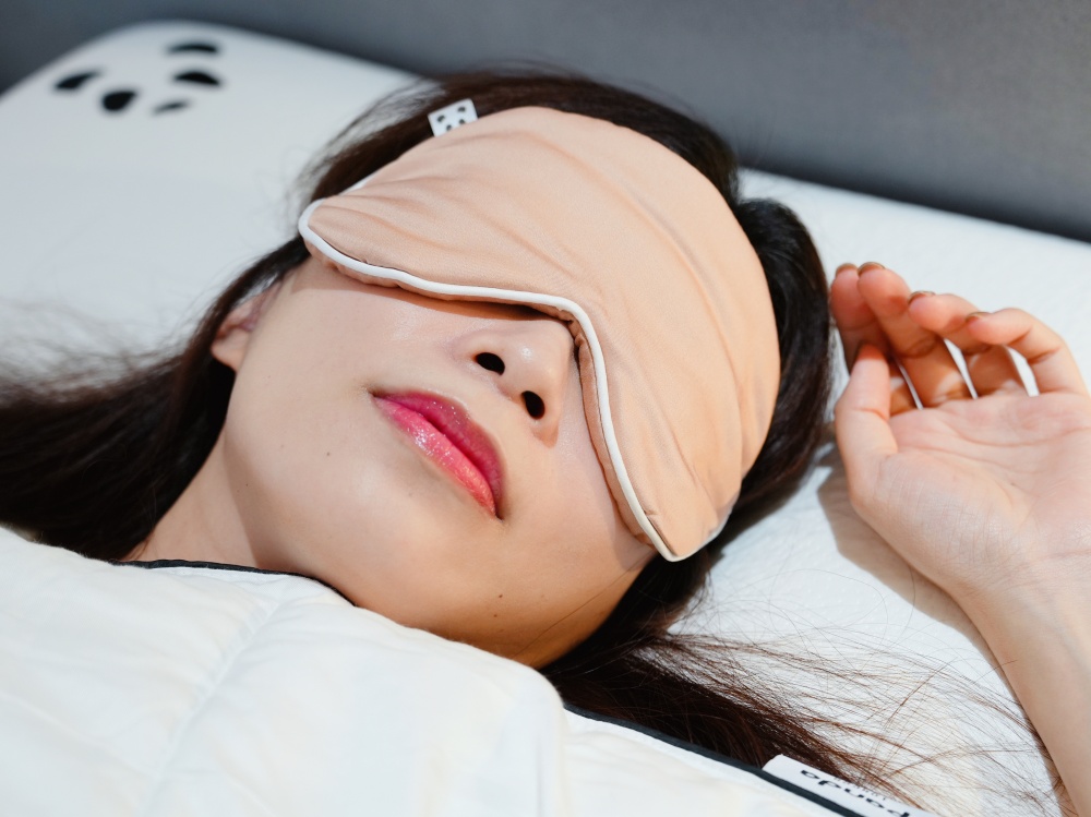 【新家開箱】主臥軟裝哲學:英國Panda London甜夢枕&朵朵被,用雲朵般的觸感打造最美睡眠空間 【新家開箱】主臥軟裝哲學:英國Panda London甜夢枕&朵朵被,用雲朵般的觸感打造最美睡眠空間