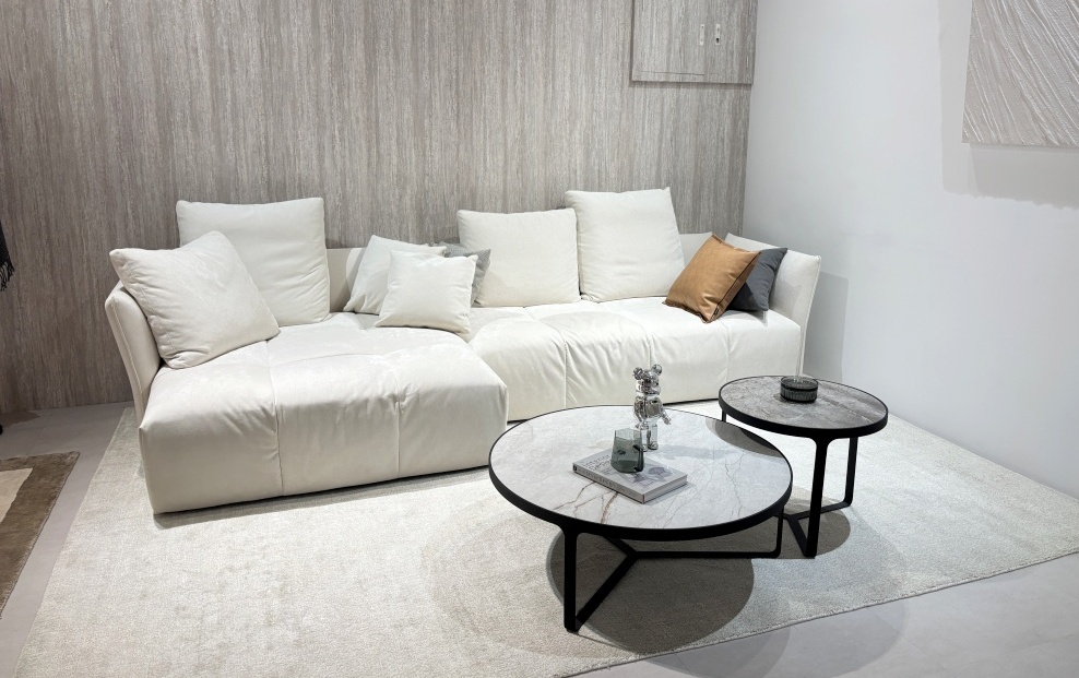 【裝潢日記】被問翻的圓型餐桌，在MOOYU睦寓訂製一張仛寂風餐桌