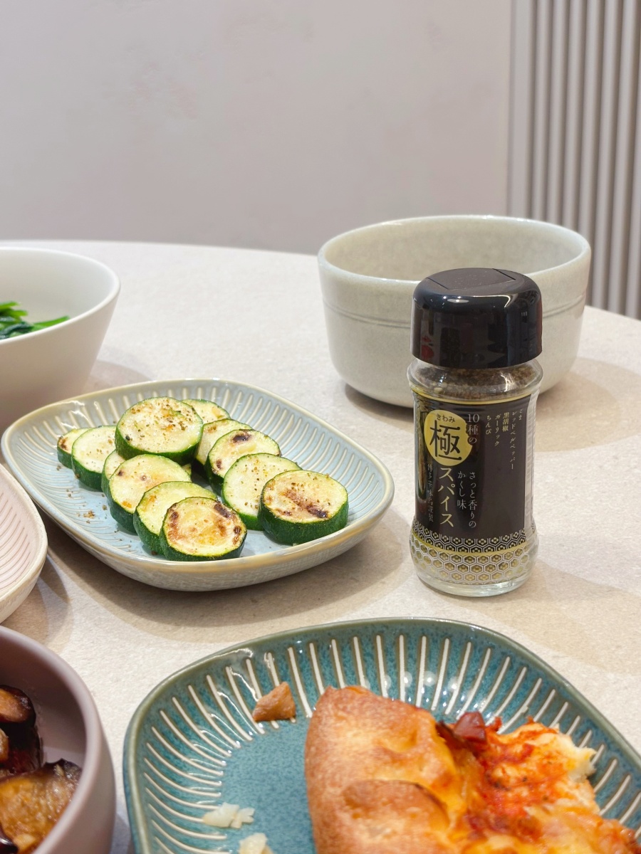 【裝潢日記】被問翻的圓型餐桌，在MOOYU睦寓訂製一張仛寂風餐桌