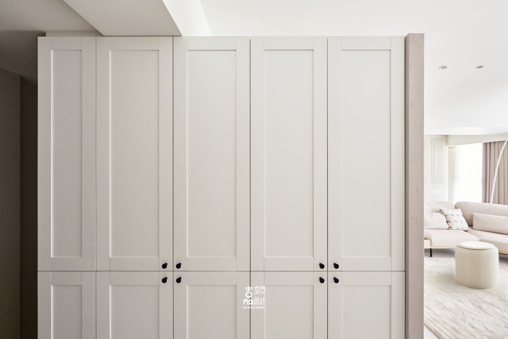 【新家開箱】從玄關櫃開始的收納小巧思~為生活量身訂製的裝潢日記