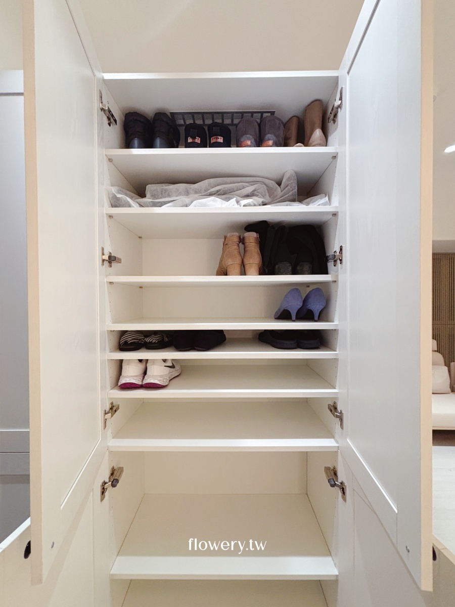 【新家開箱】從玄關櫃開始的收納小巧思~為生活量身訂製的裝潢日記