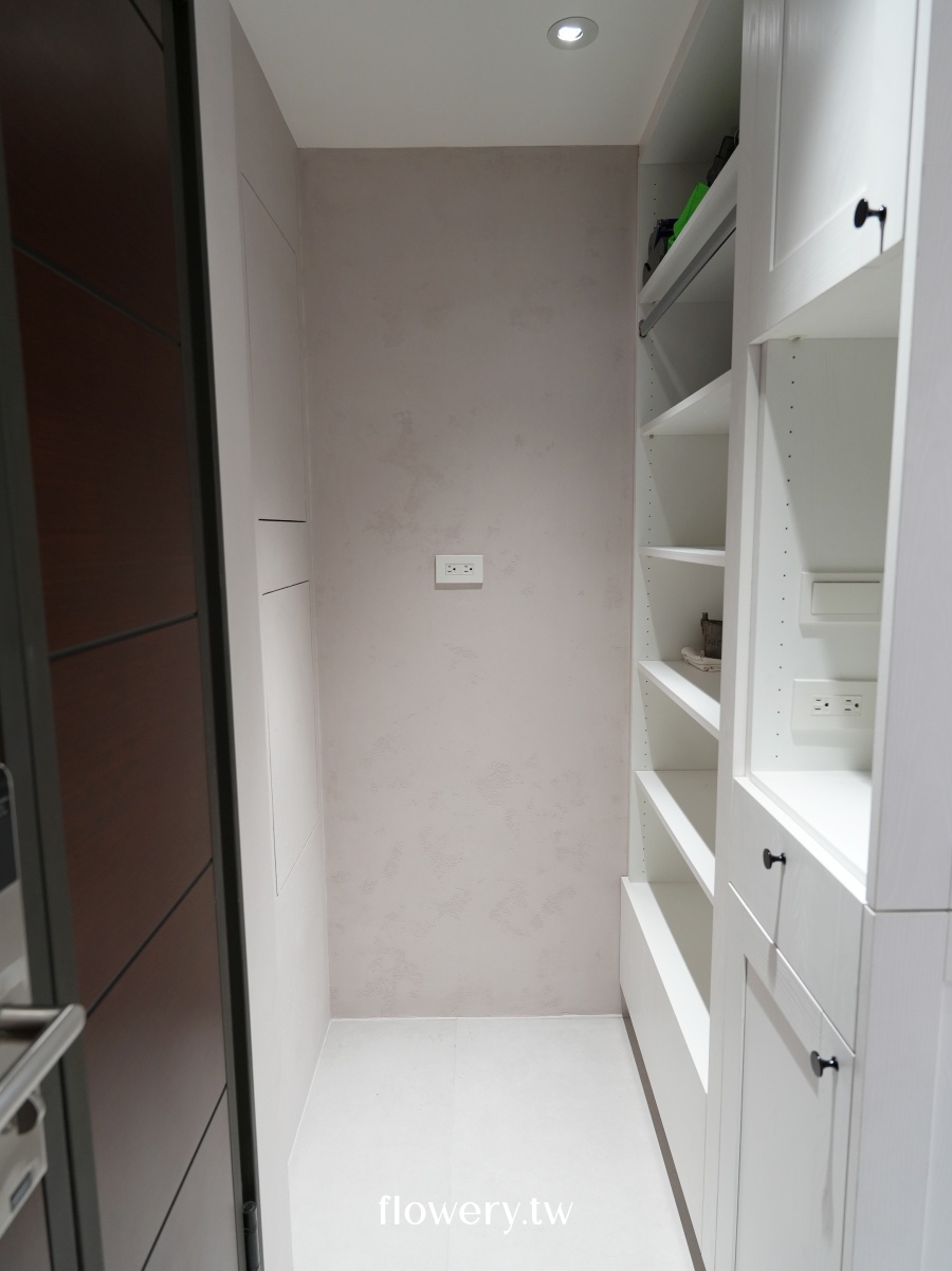【新家開箱】從玄關櫃開始的收納小巧思~為生活量身訂製的裝潢日記