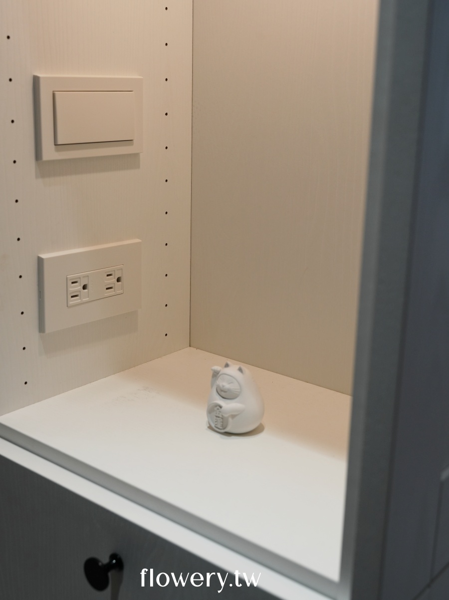 【新家開箱】從玄關櫃開始的收納小巧思~為生活量身訂製的裝潢日記