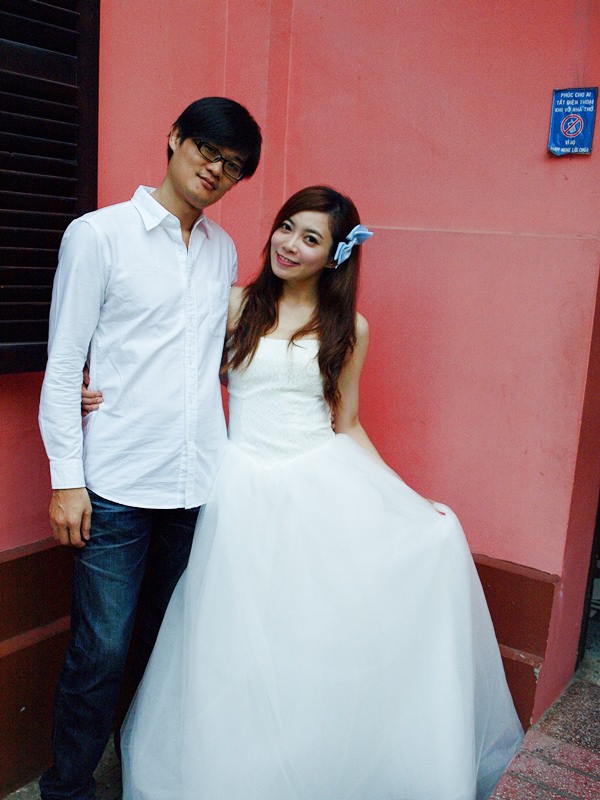 自己拍婚紗-越南自助婚紗-胡志明市粉紅教堂新定教堂西貢耶穌聖心堂拍婚紗-淘寶婚紗 (138)