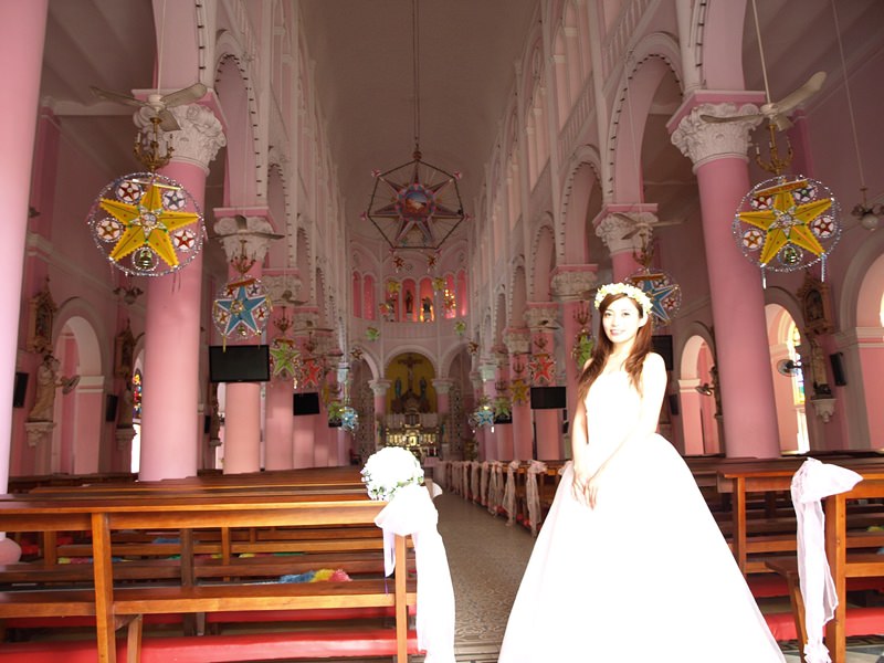 自己拍婚紗-越南自助婚紗-胡志明市粉紅教堂新定教堂西貢耶穌聖心堂拍婚紗-淘寶婚紗 (124)
