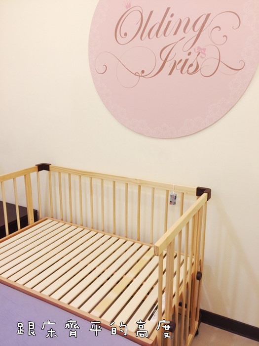 färska-日本farska嬰兒床-Bed side bed-親子共寢多功能嬰兒床-無印良品風日系風嬰兒床原木色系-透氣好眠可攜式床墊組-COMPACT BED (63)