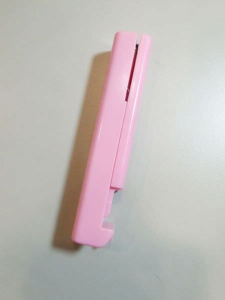 大創好物Daiso文具39元-攜帶型訂書機筆型輕便 (7)