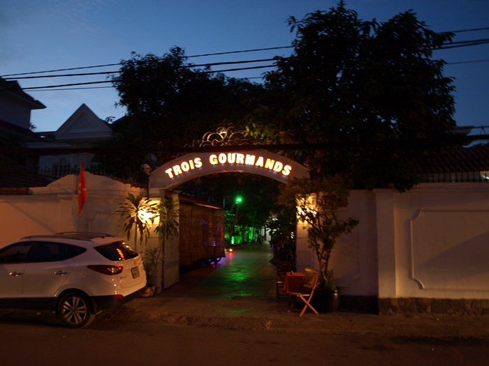 越南旅遊胡志明市自助旅行必吃法國料理推薦法國餐廳trois gourmands 3G法國料理超威甜點美食起司 (24)